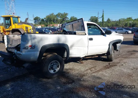 2006 Chevrolet Silverado K2500 Heavy Duty from USA, damaged, VIN 1GCHK24U26E219852